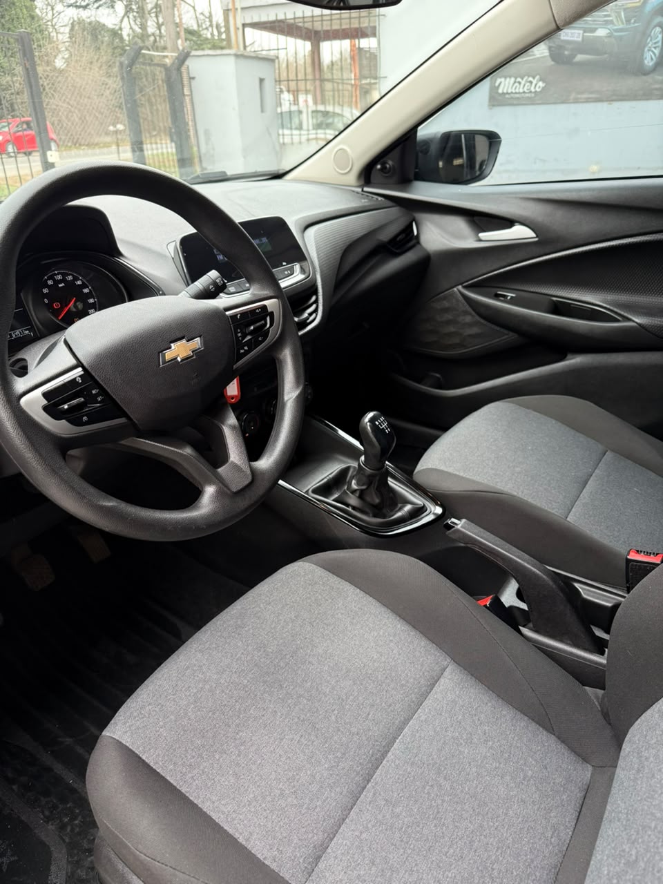 CHEVROLET - ONIX LT  1.2 - MANUAL  - 2020